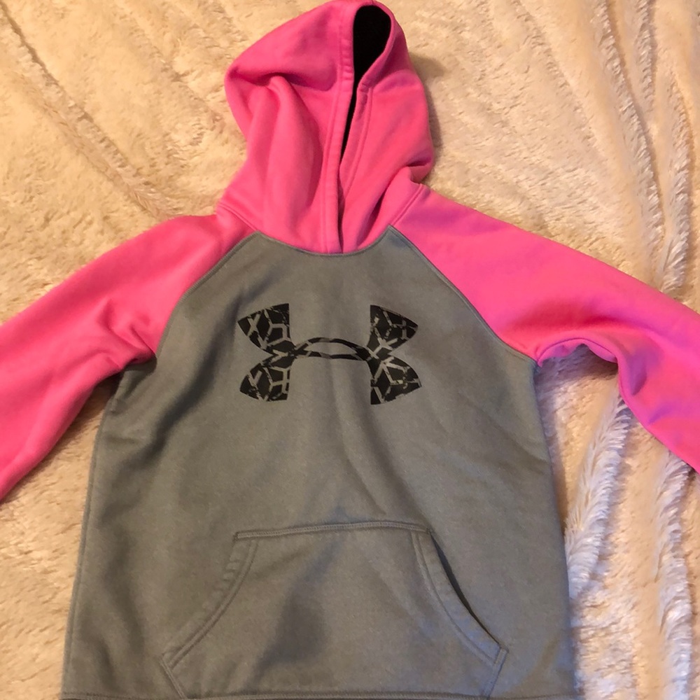 Under Armour sweatshirt